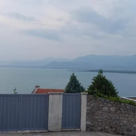 The Lakeview Cottage Near Shiroka Center 別荘 Široka